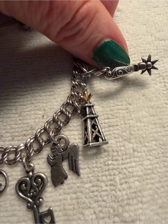 James Avery Jewelry - Retired Rare James Avery Oil Rusher